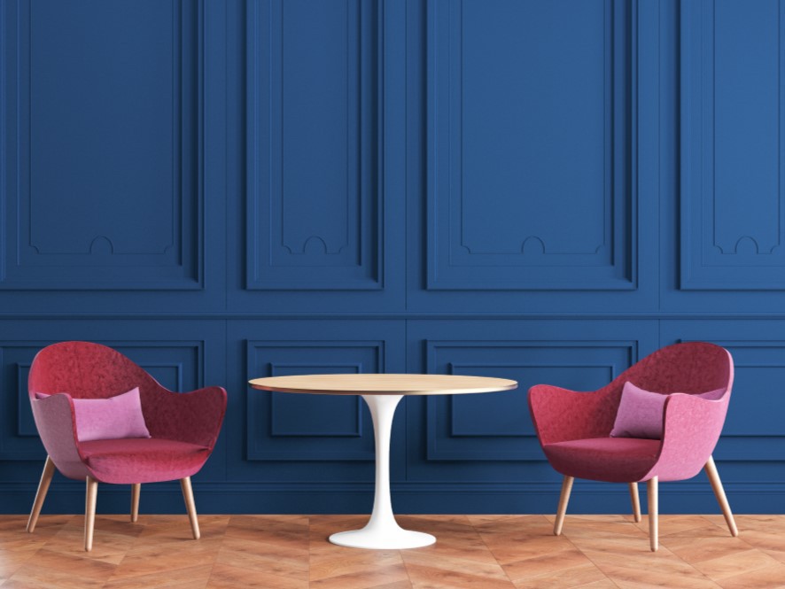Trendy deep blue hallway project