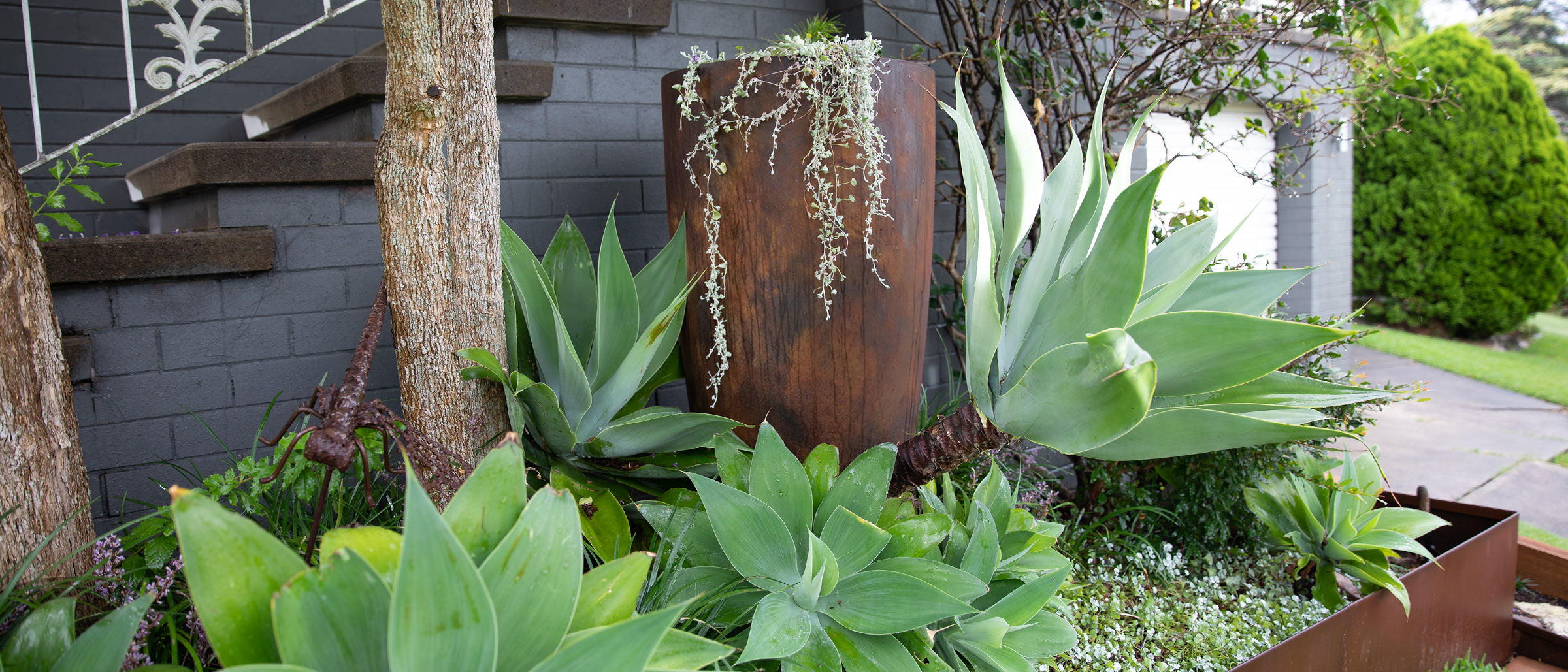 Rust Effect Garden Pot